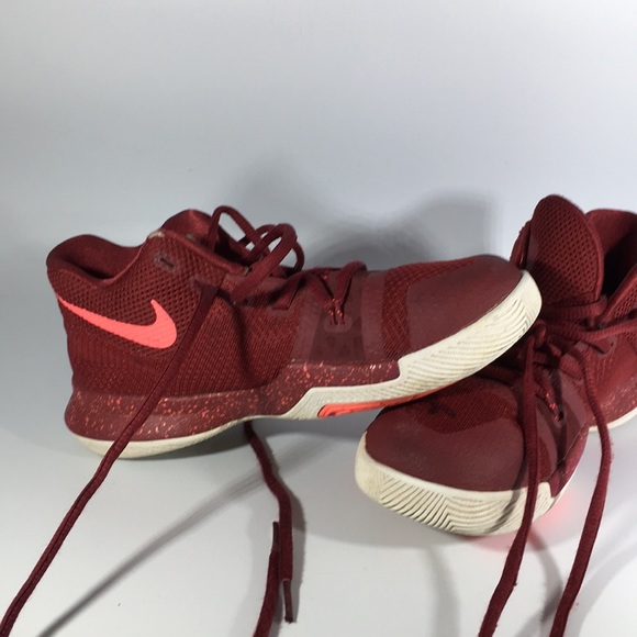 Kyrie Irving Kids Basketball Shoes (E2017)